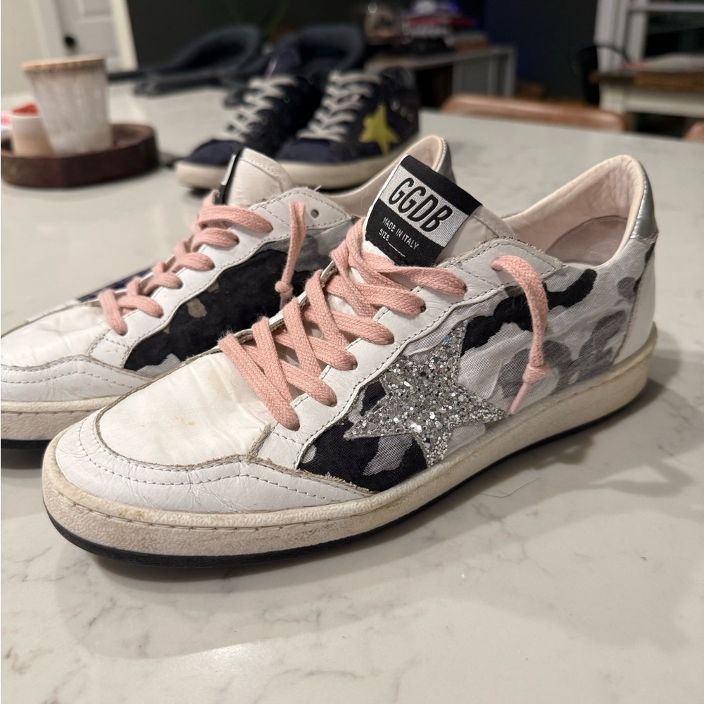 Golden Goose Women's White and Pink Camouflage Sneakers